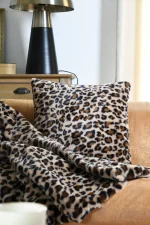 Pernă decorativă Fauves 45X45 cm, culoare cappuccino, 100% poliester - imagine 4