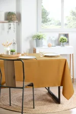 Față de masă Nelson 145X200 cm, culoare muștar, 100% poliester - imagine 2