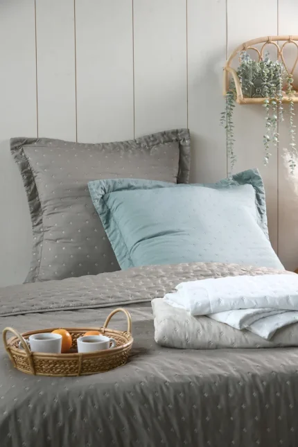 Cuvertură matlasată Cleo 260X240 cm, culoare natural, 100% poliester - imagine 4